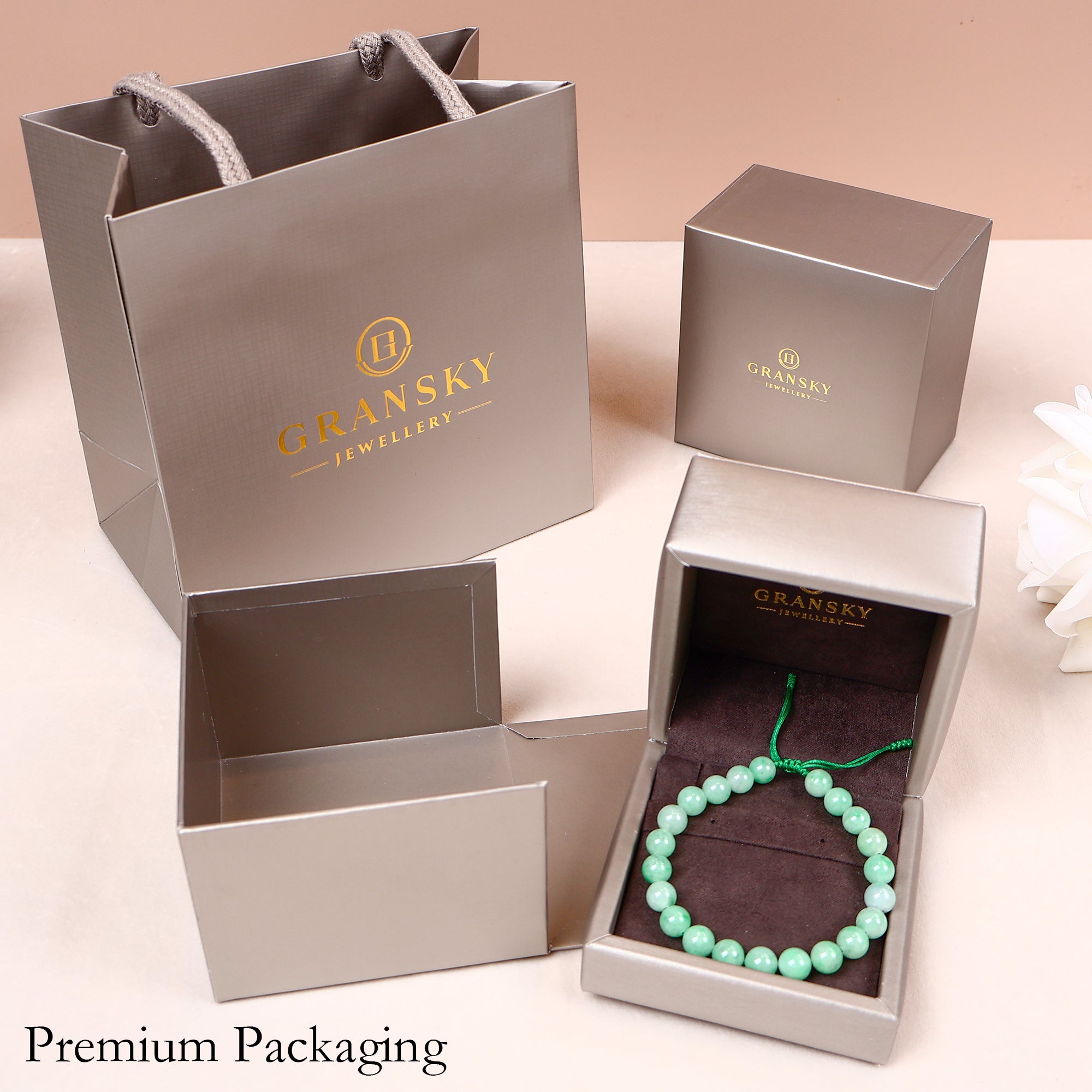 Bright Green Bead Jade Bracelet Packaging