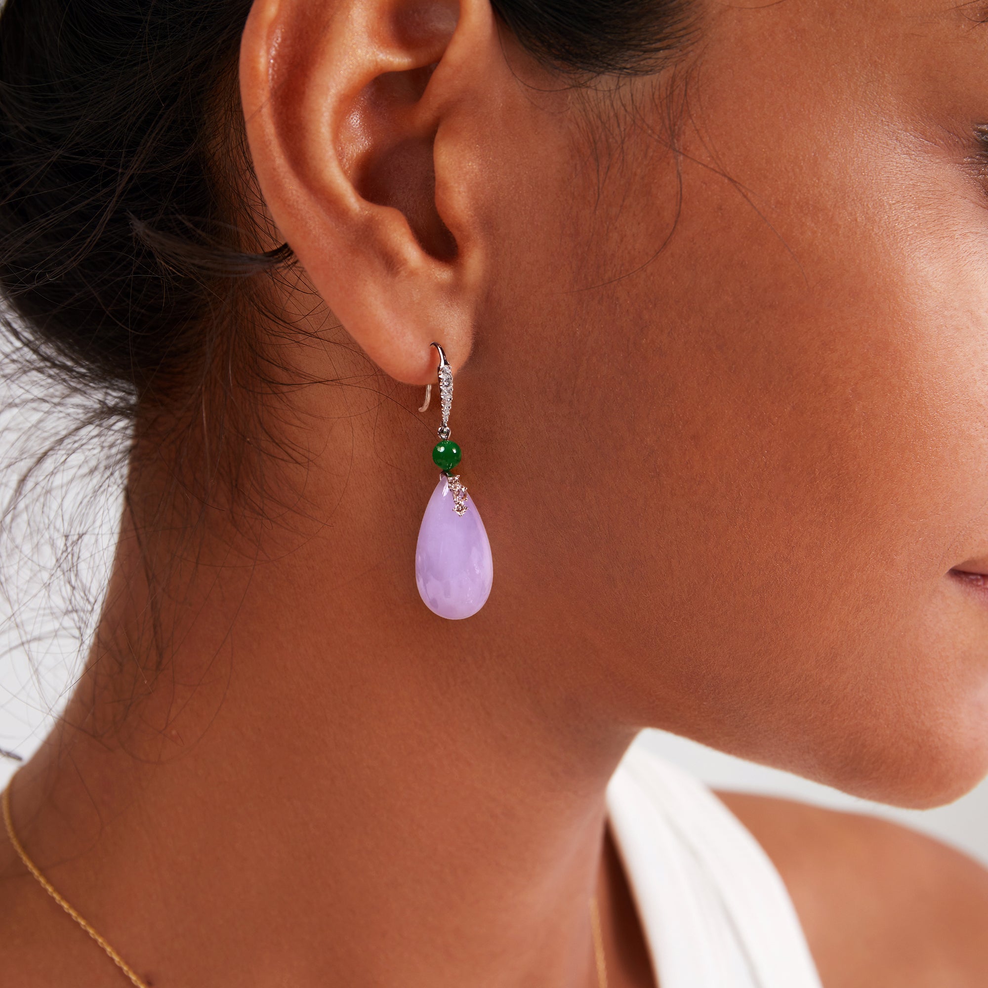 Model Wearing 18k White Gold Exquisite High Quality Grade Natural A Purple Jade Drop Earring