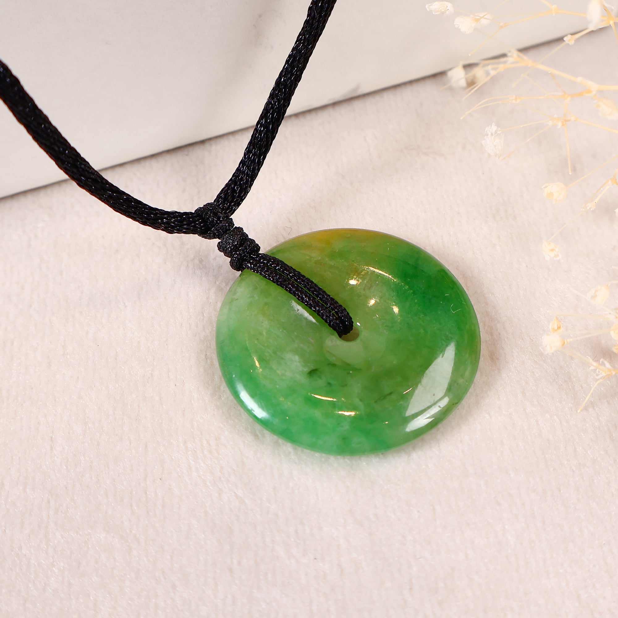 Handmade Round Jade Pendant Necklace