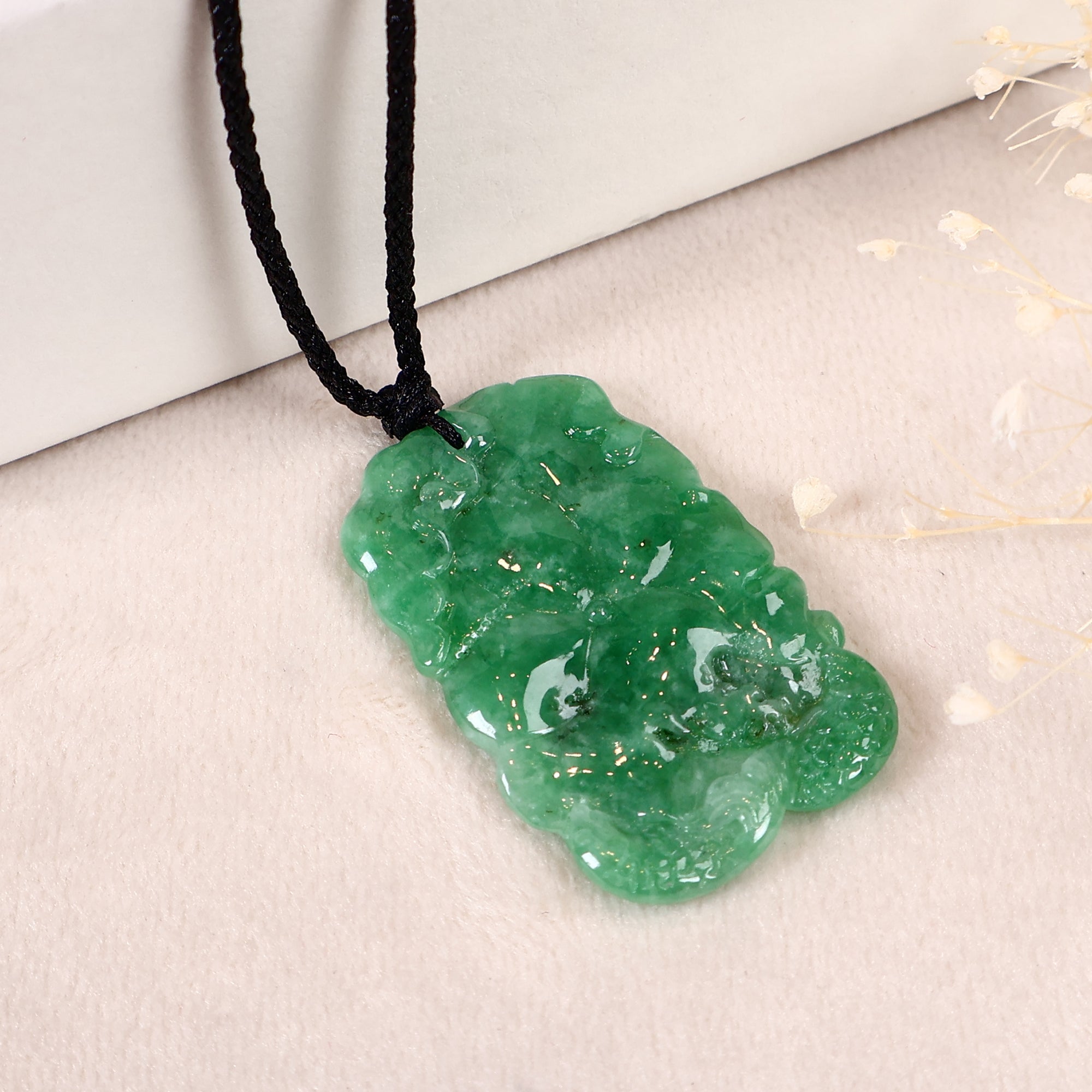 Carving Carp and Flower Natural Jade Pendant