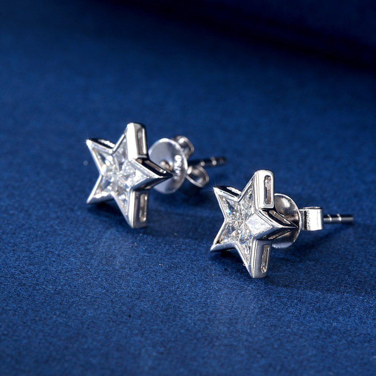 Gransky 18K White Gold Diamond Twinkle Star Stud Earrings