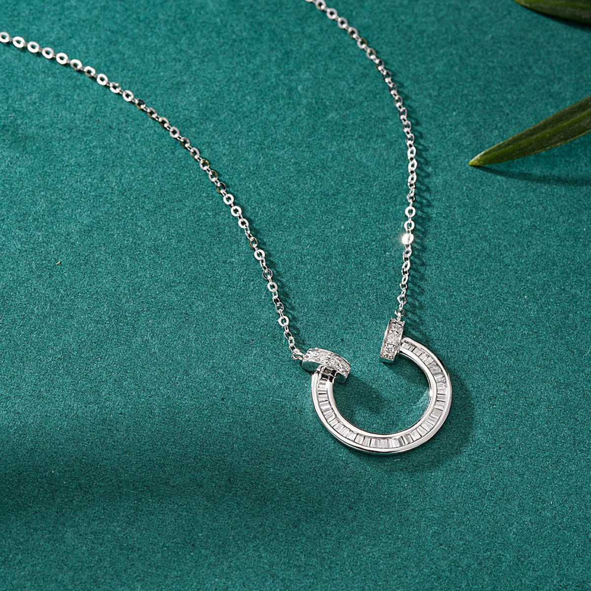 Gransky 18K White Gold Diamond Horseshoe Pendant Necklace