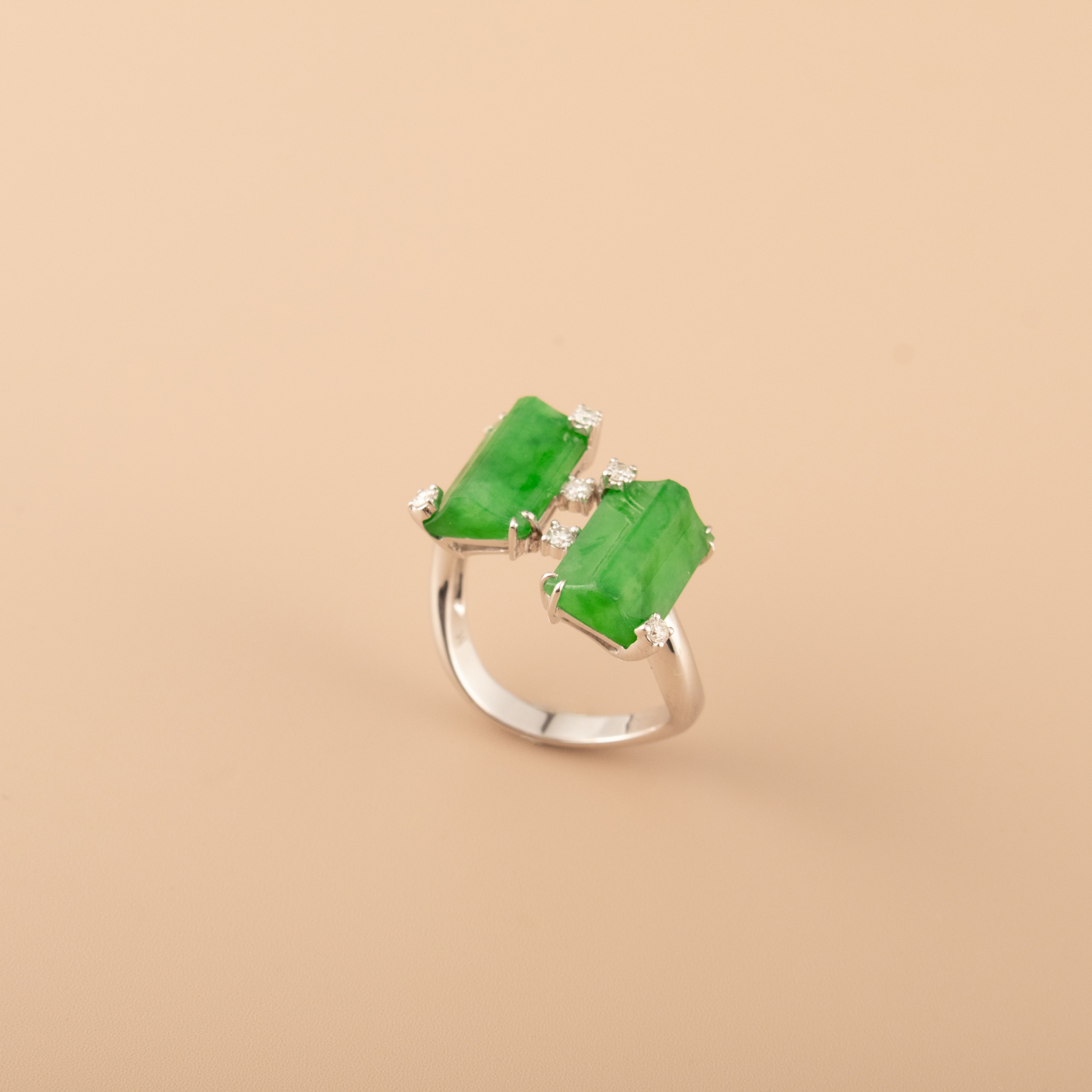 GRANSKY X KATHERINE 18K Gold Inlay Diamond Jade Bypass Ring